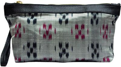 Clean Planet Indiegenius Ikat Saree Pouch/Clutch Handcrafted Pouch(Silver, Black), Black;silver
Clean Planet Indiegenius Ikat Saree Pouch/Clutch Handcrafted Pouch(Silver, Black), Black;silver