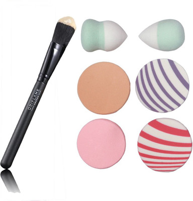 Oriflame Sweden Professional Foundation Brush (24148 ) With Puff Sponge(Set of 7)
Oriflame Sweden Professional Foundation Brush (24148 ) With Puff Sponge(Set of 7)