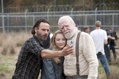 Aabhaas TV Show The Walking Dead HD Wall Poster Paper Print(12 inch X 18 inch, Rolled)
Aabhaas TV Show The Walking Dead HD Wall Poster Paper Print(12 inch X 18 inch, Rolled)