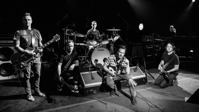 Akhuratha Pearl Jam Fine Quality Wall Poster Paper Print(12 inch X 18 inch, Rolled)