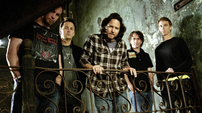 Akhuratha Pearl Jam Fine Quality Wall Poster Paper Print(12 inch X 18 inch, Rolled)
Akhuratha Pearl Jam Fine Quality Wall Poster Paper Print(12 inch X 18 inch, Rolled)