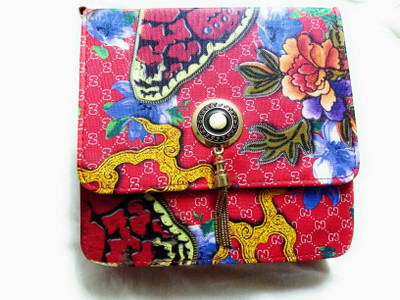 Vallari Girls Casual Red Canvas Sling Bag