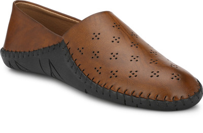 Big Fox Casuals For Men(Tan 
Big Fox Casuals For Men(Tan