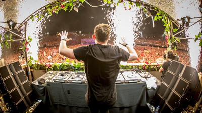 Akhuratha music-hardwell-robbert-van-de-corput-dj-tomorrowland Wall Poster Paper Print(12 inch X 18 inch, Rolled)
Akhuratha music-hardwell-robbert-van-de-corput-dj-tomorrowland Wall Poster Paper Print(12 inch X 18 inch, Rolled)