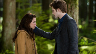 Aabhaas edward-bella-movies--movie Wall Poster Paper Print(12 inch X 18 inch, Rolled)
Aabhaas edward-bella-movies--movie Wall Poster Paper Print(12 inch X 18 inch, Rolled)