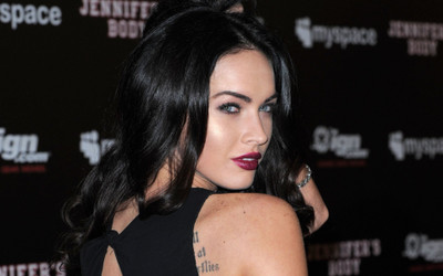 Akhuratha Wall Poster Celebrity Megan Fox Actresses Paper Print(12 inch X 18 inch, Rolled)
Akhuratha Wall Poster Celebrity Megan Fox Actresses Paper Print(12 inch X 18 inch, Rolled)