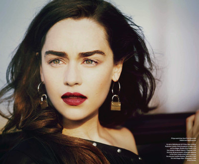 Celebrity Emilia Clarke Actresses United Kingdom Face Lipstick HD Wall Poster Fine Art Print(12 inch X 18 inch, Rolled)
Celebrity Emilia Clarke Actresses United Kingdom Face Lipstick HD Wall Poster Fine Art Print(12 inch X 18 inch, Rolled)