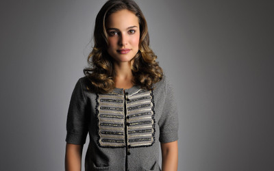 Akhuratha Wall Poster Celebrity Natalie Portman Actresses Paper Print(12 inch X 18 inch, Rolled)
Akhuratha Wall Poster Celebrity Natalie Portman Actresses Paper Print(12 inch X 18 inch, Rolled)