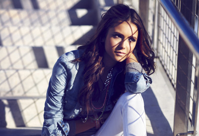 Celebrity Nina Dobrev Actresses Canada HD Wall Poster Fine Art Print(12 inch X 18 inch, Rolled)
Celebrity Nina Dobrev Actresses Canada HD Wall Poster Fine Art Print(12 inch X 18 inch, Rolled)