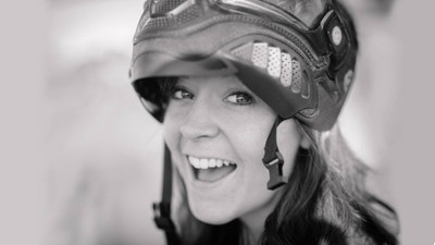 Akhuratha music-lindsey-stirling-akmuz-gxzzjzwe Wall Poster Paper Print(12 inch X 18 inch, Rolled)