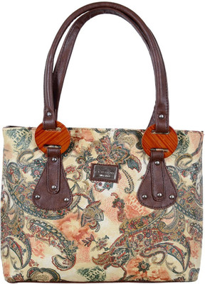 Bizarre Vogue Shoulder Bag(Multicolor)
Bizarre Vogue Shoulder Bag(Multicolor)