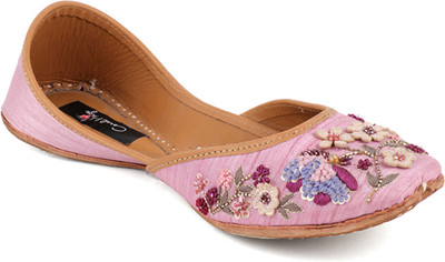 Coral Haze Premium Quality Dupion Women's Punjabi Fashionable Stylish Jutti Lilac Bellies For Women(Pink
Coral Haze Premium Quality Dupion Women's Punjabi Fashionable Stylish Jutti Lilac Bellies For Women(Pink