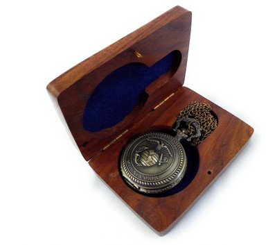 Kartique | US MARINE CORP | Push Button Antique Style | Sheesham Box | Antique Finish | Alloy | Long Pocket Watch Chain
Kartique | US MARINE CORP | Push Button Antique Style | Sheesham Box | Antique Finish | Alloy | Long Pocket Watch Chain