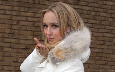 Celebrity Hayden Panettiere Actresses United States HD Wall Poster Fine Art Print(12 inch X 18 inch, Rolled)
Celebrity Hayden Panettiere Actresses United States HD Wall Poster Fine Art Print(12 inch X 18 inch, Rolled)