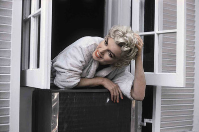 Celebrity Marilyn Monroe Actresses United States HD Wall Poster Fine Art Print(12 inch X 18 inch, Rolled)
Celebrity Marilyn Monroe Actresses United States HD Wall Poster Fine Art Print(12 inch X 18 inch, Rolled)