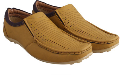 Crunx British Style Casuals For Men(Beige, Tan