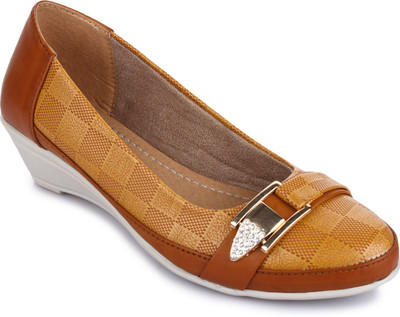Garg Garg Women Tan Bellies (Tan) Bellies For Women(Tan