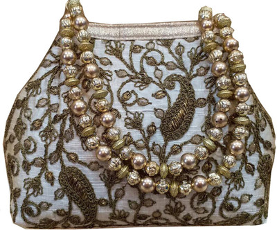 Craftbazaar Party White Clutch
