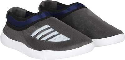 Kraasa All-Day Comfort Slip On Sneakers For Men(Grey, Blue