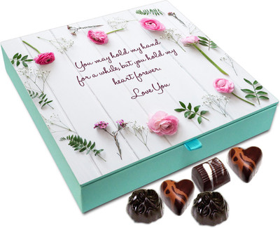 Chocholik Gift Box - You Hold My Heart Forever Chocolate Box - 9pc Truffles(108 g)
Chocholik Gift Box - You Hold My Heart Forever Chocolate Box - 9pc Truffles(108 g)