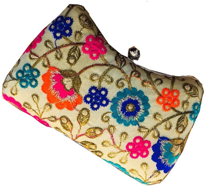 Craftbazaar Party White Clutch