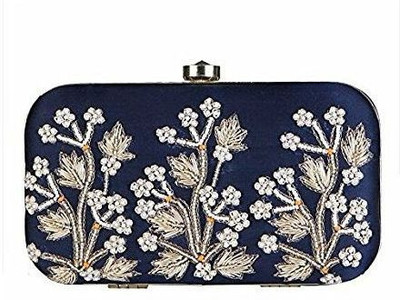 Tooba Handicraft Casual Beige Clutch