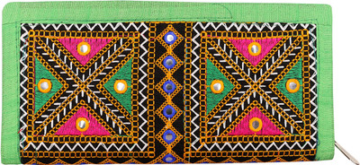 Craft Trade Casual Green Clutch