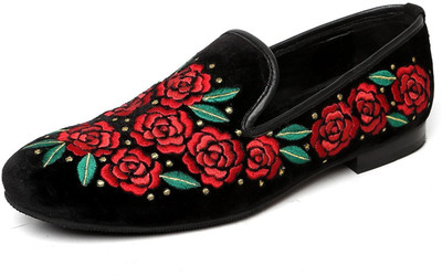 Bare Skin Bareskin men rose flower embriodery velvet slip on shoe Casuals For Women(Black
Bare Skin Bareskin men rose flower embriodery velvet slip on shoe Casuals For Women(Black