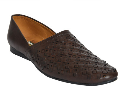 Kolapuri Centre Casuals For Men(Brown
