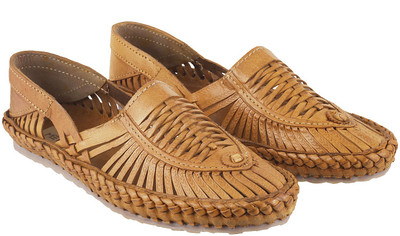 Metro Trendy Casuals For Men(Beige, 20;beige