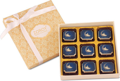 zoroy luxury chocolate Ramadan Gift box of 9 eid mubarak milk and white chocolate Fudges(20 g)
zoroy luxury chocolate Ramadan Gift box of 9 eid mubarak milk and white chocolate Fudges(20 g)