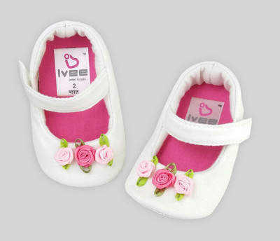 ivee Anti-skid Ballerinas Girls Booties for 3 to 6 months baby Girls Booties(Toe to Heel Length - 12 cm White)
ivee Anti-skid Ballerinas Girls Booties for 3 to 6 months baby Girls Booties(Toe to Heel Length - 12 cm White)
