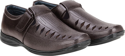 Koxko Men Brown Sandals