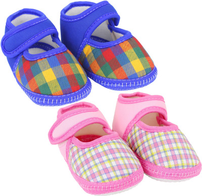 Neska Moda Checks 0 To 12 Month Baby Booties(Toe to Heel Length - 12 cm Pink, Blue), Blue;pink
Neska Moda Checks 0 To 12 Month Baby Booties(Toe to Heel Length - 12 cm Pink, Blue), Blue;pink