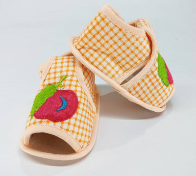 Fly Kids Anti-skid Small checks slip on booties for 0 to 6 months baby Booties(Toe to Heel Length - 12 cm Multicolor)
Fly Kids Anti-skid Small checks slip on booties for 0 to 6 months baby Booties(Toe to Heel Length - 12 cm Multicolor)