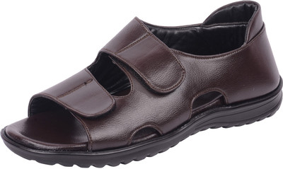Vonzo Men Brown Sandals