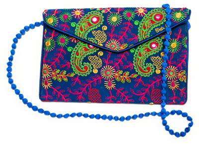 Unique Fashion Women Casual, Formal, Evening/Party Multicolor Velvet Sling Bag
Unique Fashion Women Casual, Formal, Evening/Party Multicolor Velvet Sling Bag