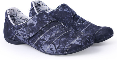 Kaneggye Casuals For Men(Blue