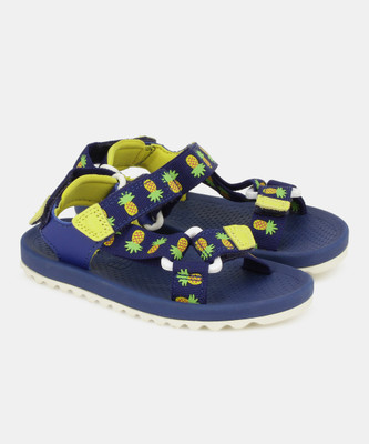 Clarks Girls Velcro Strappy Sandals(Blue, Blue combi