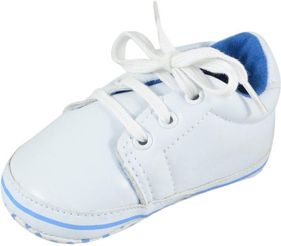 Instabuyz Boys & Girls Lace Sneakers(White
