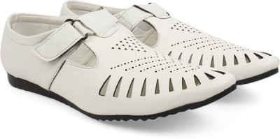 Zixer Men White Casual