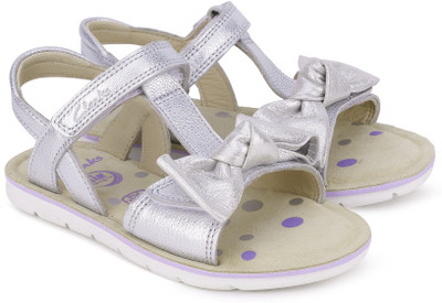 Clarks Girls Velcro Strappy Sandals(Silver, Silver leather
