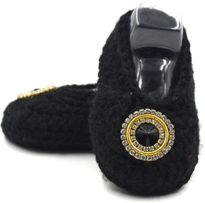 Magic Needles Handmade Soft Sole Prewalker 4144_G_0-3 Months Booties(Toe to Heel Length - 10 cm Black)
Magic Needles Handmade Soft Sole Prewalker 4144_G_0-3 Months Booties(Toe to Heel Length - 10 cm Black)