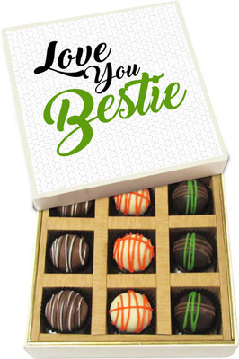 Chocholik Friendship Gift - Love You Bestie - Dark, Milk, White Chocolate - 9pc Truffles(135 g)
Chocholik Friendship Gift - Love You Bestie - Dark, Milk, White Chocolate - 9pc Truffles(135 g)