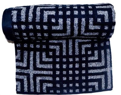 Bombay Dyeing Cotton 450 GSM Bath Towel(Black)