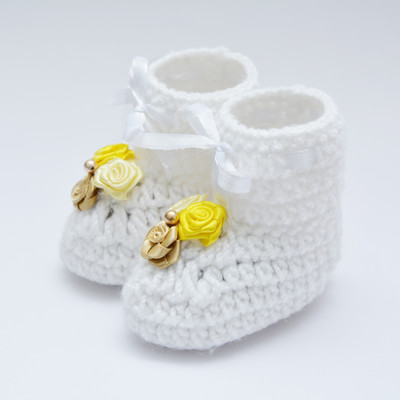 Love Crochet Art Crochet baby shoes booties for 6-12 month Booties(Toe to Heel Length - 9 cm White)
Love Crochet Art Crochet baby shoes booties for 6-12 month Booties(Toe to Heel Length - 9 cm White)