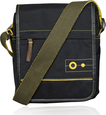 Urbanity Men & Women Casual Black Canvas Sling Bag