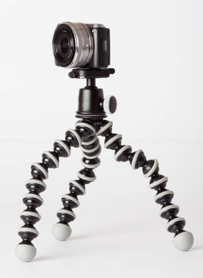 BJORK Premium Quality Tripod Stand 360 Degree 940mm Extendable Stretch Portable Digital Camera Mobile Stand Holder Camcorder Tripod Stand Lightweight action shooting video dslr camera/mobile holder stand Octopus Stand/mobile Holder Gorillapod Tripod Tripo
BJORK Premium Quality Tripod Stand 360 Degree 940mm Extendable Stretch Portable Digital Camera Mobile Stand Holder Camcorder Tripod Stand Lightweight action shooting video dslr camera/mobile holder stand Octopus Stand/mobile Holder Gorillapod Tripod Tripo