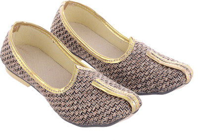Little Palz Boys Slip on Jutis(Brown