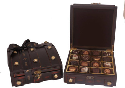 Zoroy Luxury Chocolate Diwali Pure wood Tijori Gift box with 16 Signature Chocolates Fudges(200 g)
Zoroy Luxury Chocolate Diwali Pure wood Tijori Gift box with 16 Signature Chocolates Fudges(200 g)